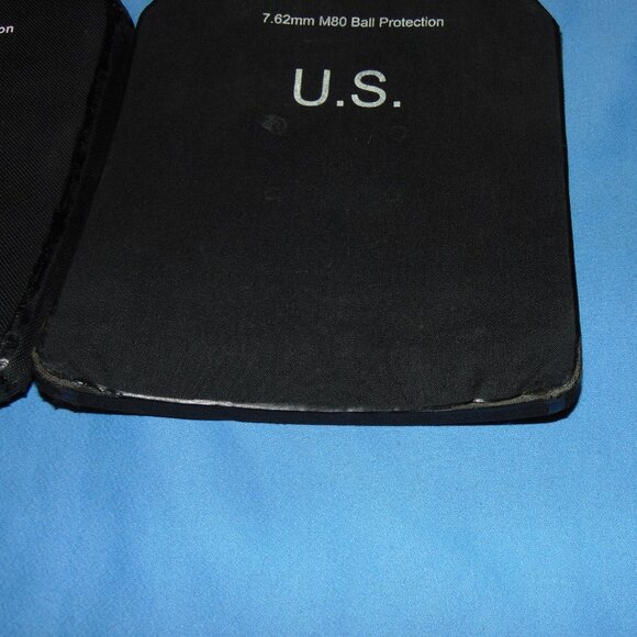 (2) Strike Face Plates - Body Armor Plates - LARGE - Ceramic -  Ceradyne Inc. - Picture 3 of 5